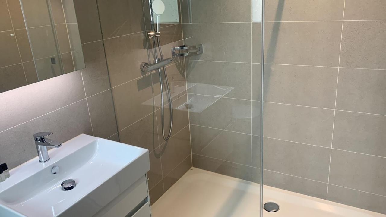 Апартаменты Swiss Star Zurich Oerlikon - Self Check-In Экстерьер фото